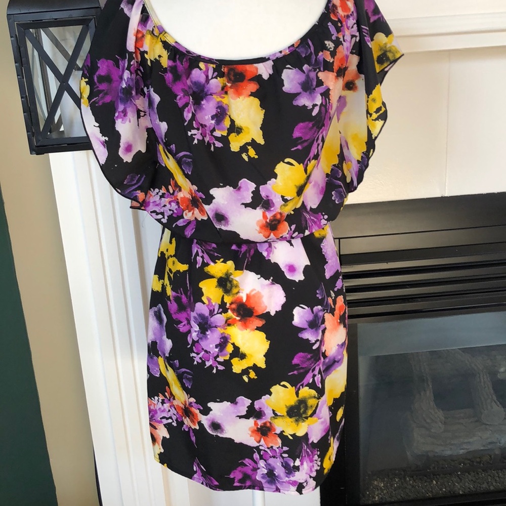 🌺6 Degrees mini dress🌺 - Picture 5 of 6